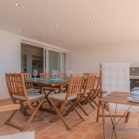 Villa Prado - Beautiful Beachfront Villa 알부페이라 외부 사진